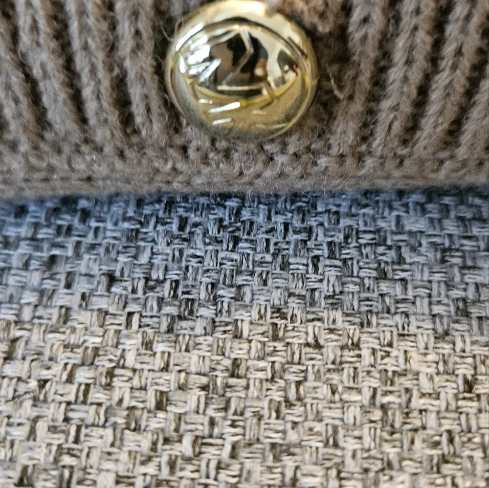 Micheal kors Dog Wrap Sweater Large Pets Tan/Gold Buttons